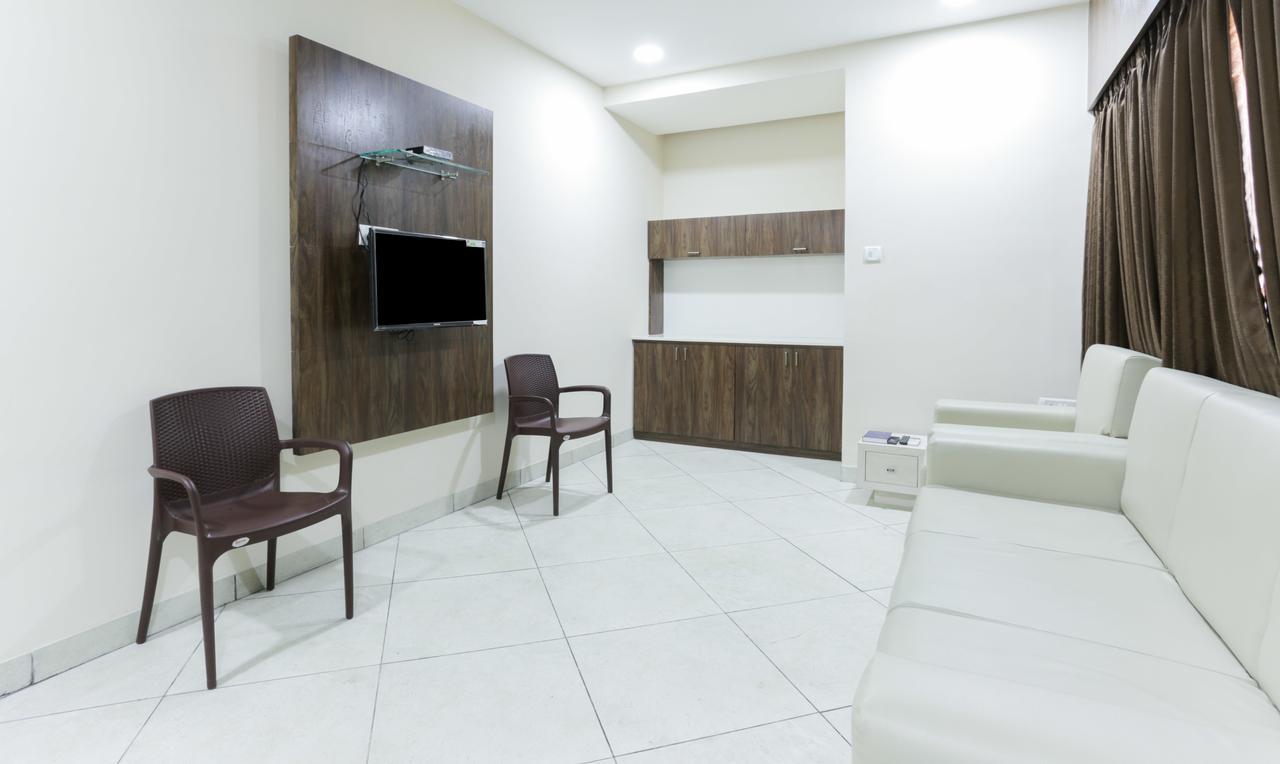 ホテル Treebo Trend Grace Residency チェンナイ エクステリア 写真